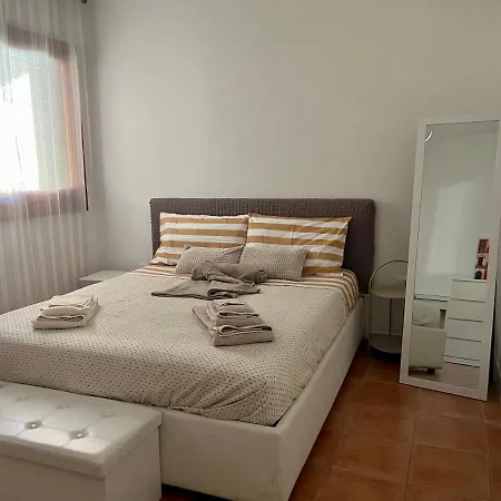 Red Rose Con Garage * 비첸차