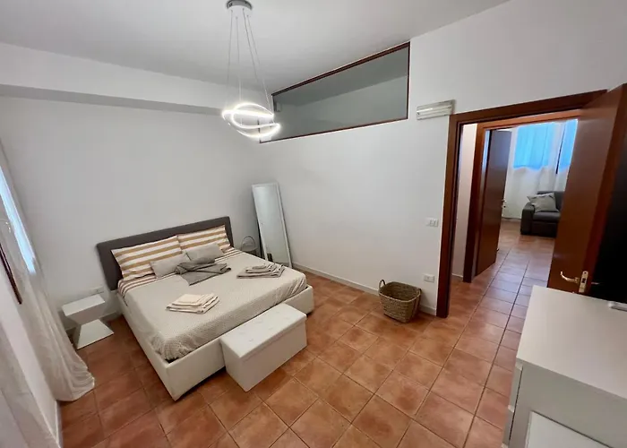 Red Rose Con Garage *